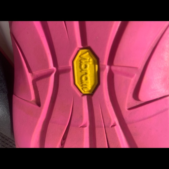 SOLDtoestrap hiking water shoes plum size 9 - Picture 12 of 15